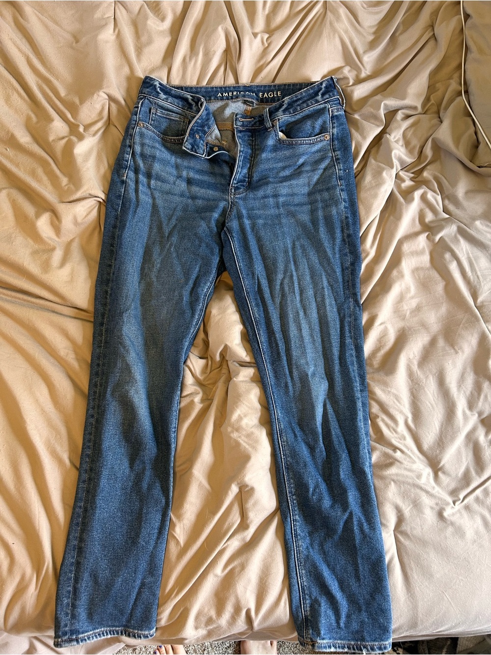 American Eagle Outfitters Straight-Leg Blue Denim Jeans
